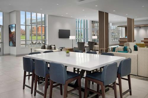 Hilton Garden Inn Florence Cincinnati Airport South - main image