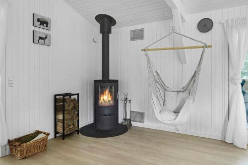 Helt Ny Renoveret Sommerhus I Rolige Omgivelser,