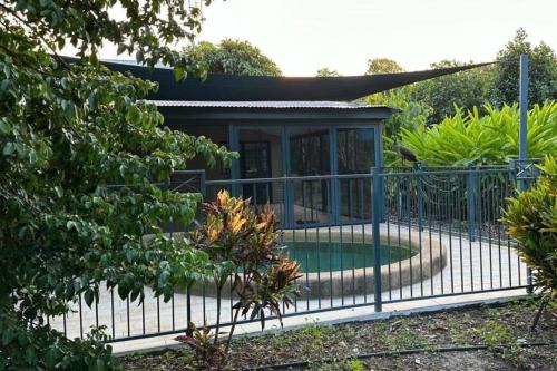 Howard Springs Tropical Getaway