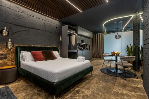 Deluxe Junior Suite image 6