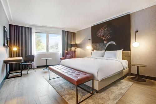 Radisson Red London Heathrow - Hotel - Harmondsworth