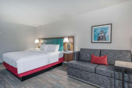 Hampton Inn New Philadelphia