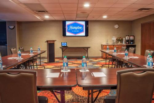 Hampton Inn By Hilton New Philadelphia