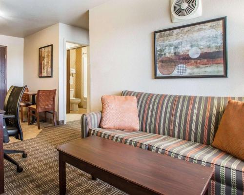 MainStay Suites St Robert-Fort Leonard Wood