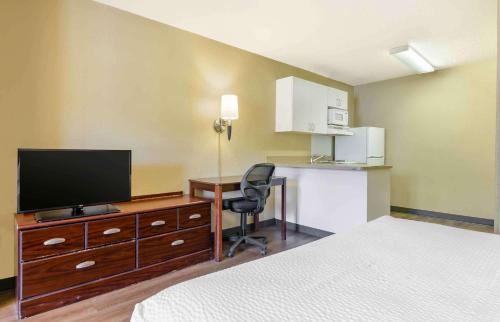 Extended Stay America Select Suites - Roanoke - Airport