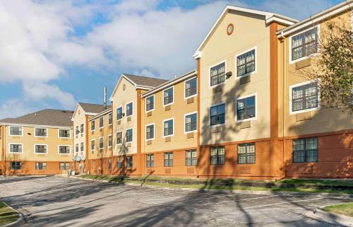 Extended Stay America Select Suites - Detroit - Farmington Hills in Farmington Hills, Vereinigte Staaten von Amerika