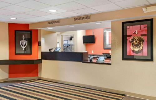 Extended Stay America Suites - Detroit - Farmington Hills