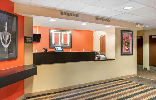 Extended Stay America Select Suites - Detroit - Farmington Hills in Farmington Hills, USA