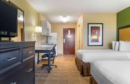 Extended Stay America - Detroit - Farmington Hills