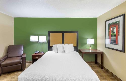 Extended Stay America Suites - Milwaukee - Wauwatosa