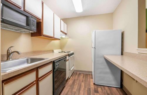 Extended Stay America Suites - Dayton - Fairborn