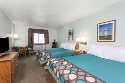 Super 8 by Wyndham Gallipolis Pt Pleasant Area