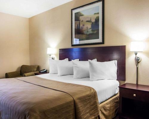 Quality Inn & Suites Peoria