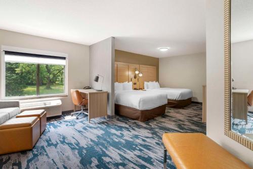 Comfort Suites At WestGate Mall - Hotel - Spartanburg