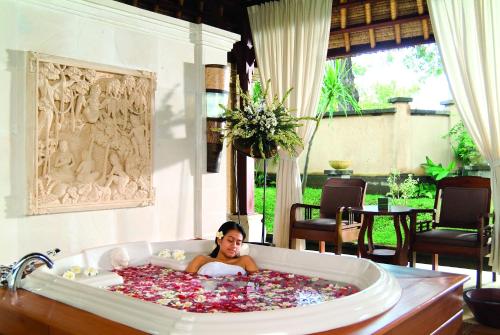 Hot tub, Puri Bagus Lovina Resort in Lovina Beach