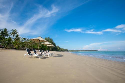 Kantary Beach Hotel Villas & Suites photo 2