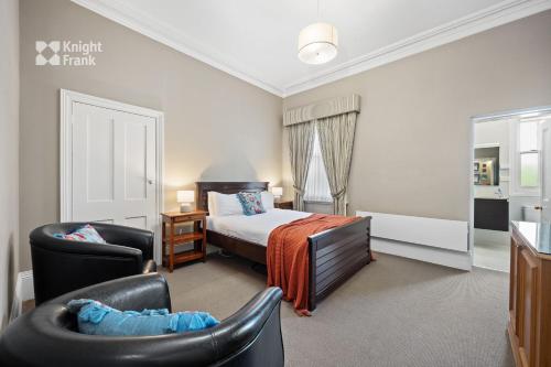 Clydesdale Manor Room Type - Queen Suite - 3