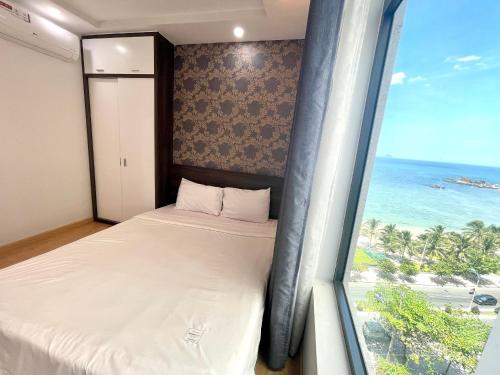 Two-Bedroom Apartment with Sea View image 7