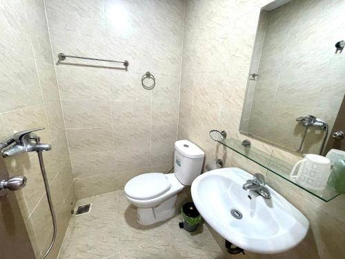 Two-Bedroom Apartment with Sea View image 1
