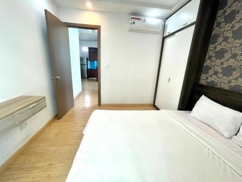 Two-Bedroom Apartment with Sea View image 4