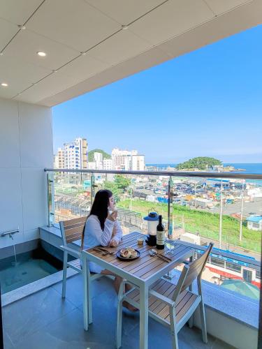 Paul Mare Pool Villa