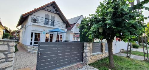  Ferienhaus Liget, Ferienwohnung in Harkány