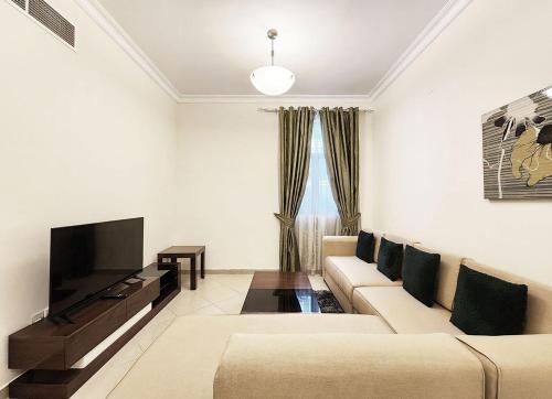 RH - Spacious & bright 01BR, Near mall of Emirates