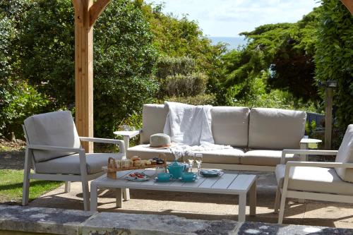 Luccombe Hall Hotel - image 7