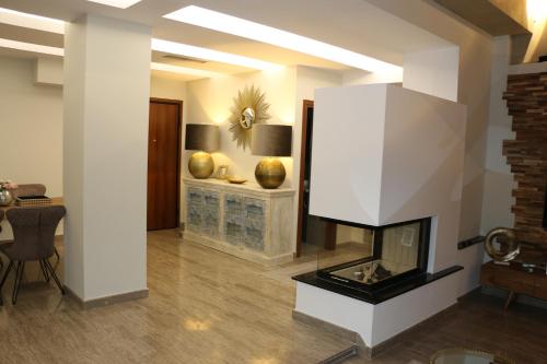 Exzellent ApartAthens 120qm, near Metro M2, Athens