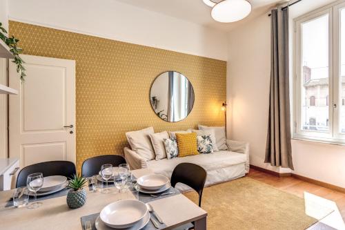AwesHomeItaly Luxury Apartments 3