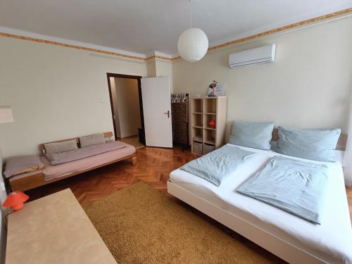 NewIsland Family Apartman in Sarvar