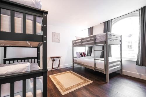 Spacious and Delightful Sleep 5 Piccadilly VRC 5
