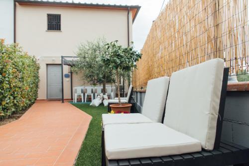 花園, Country Chic Pistoia-casa in campagna giardino, free parking, wi-fi in 聖洛克