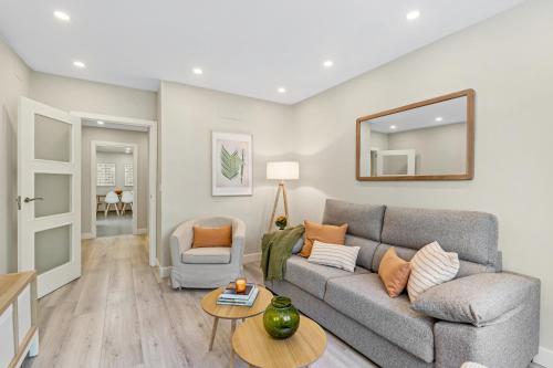 Descubre la Magia de Granada en este apartamento, Granada (Foto 5)