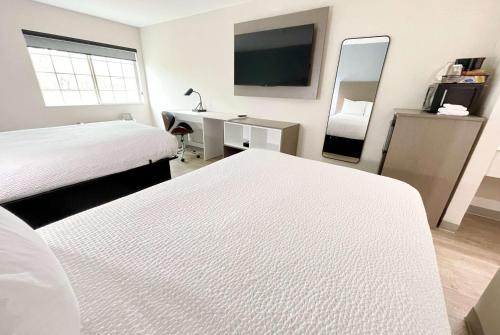 Days Inn by Wyndham Arlington - image 12