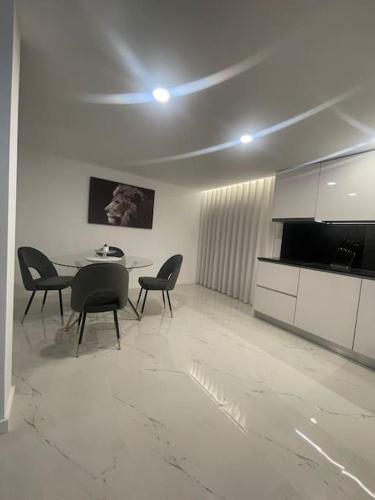 Superbe Appartement Spacieux & Moderne - Ponte de lima - Wifi gratuit in Feitosa
