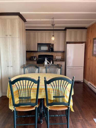 Konyha, Chalets Plage St-Jean 2 in Saint-Jean-de-l'Île-d'Orléans