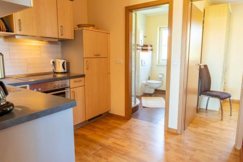 Vannas istaba, Holiday Home Blu Hus in Kroslin