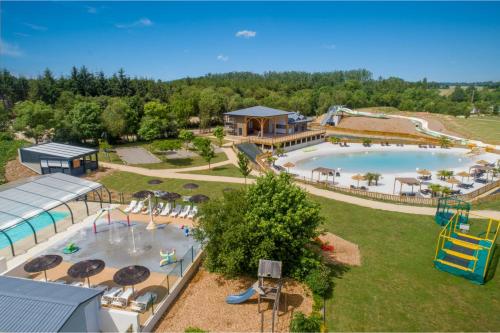 Camping Aubigny-Les Clouzeaux - Location saisonnière - Aubigny-Les Clouzeaux