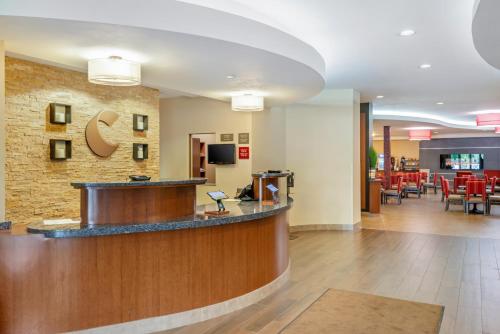 Comfort Suites At Virginia Center Commons