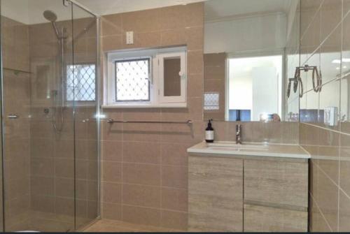 Close to CBD Renovated Cottage in Prospect