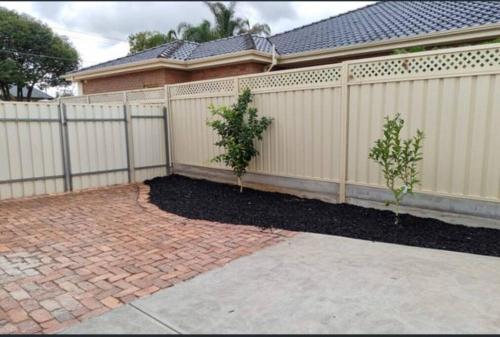 Close to CBD Renovated Cottage in Prospect