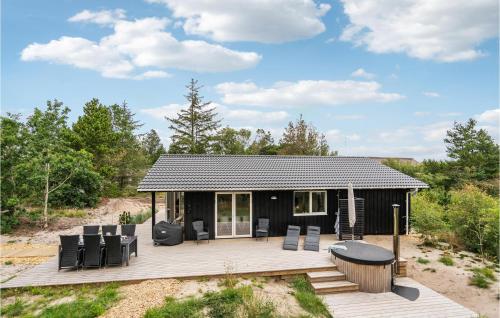  Stunning Home In Henne With Kitchen in 6854 Henne Strand