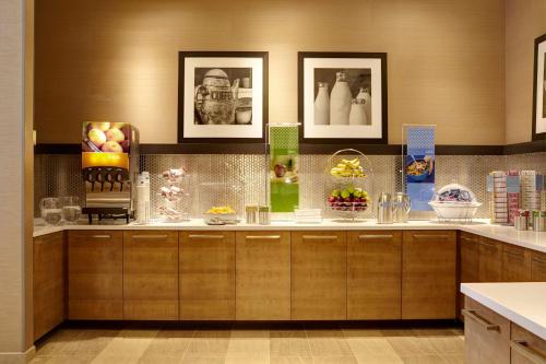 Hampton Inn Brooklyn Downtown - image 2
