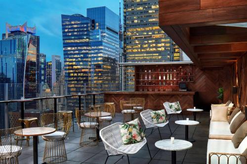 Doubletree By Hilton New York Times Square West, New York