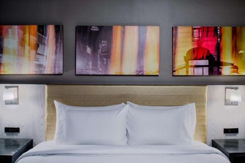 Standard Double Room with Two Double Beds image 10