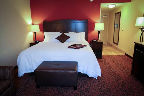 Hampton Inn Union City - image 12
