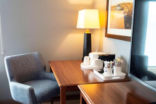 Hampton Inn & Suites Jacksonville - image 8