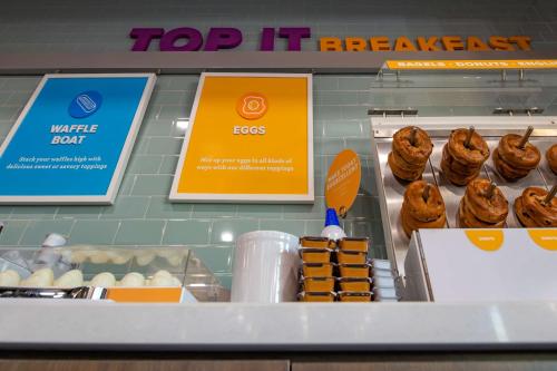Tru By Hilton Omaha I 80 At 72Nd Street, Ne, Omaha (photo 6)
