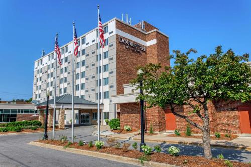 DoubleTree by Hilton Neenah in Neenah, USA